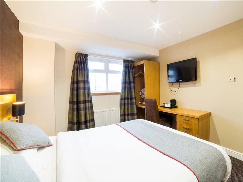 Oyo Imperial Hotel Barrow-in-Furness Ngoại thất bức ảnh