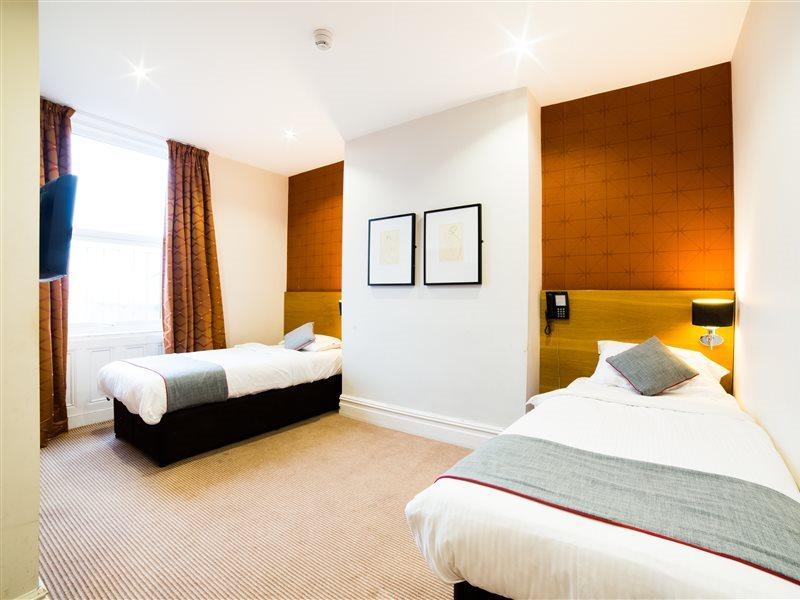 Oyo Imperial Hotel Barrow-in-Furness Ngoại thất bức ảnh