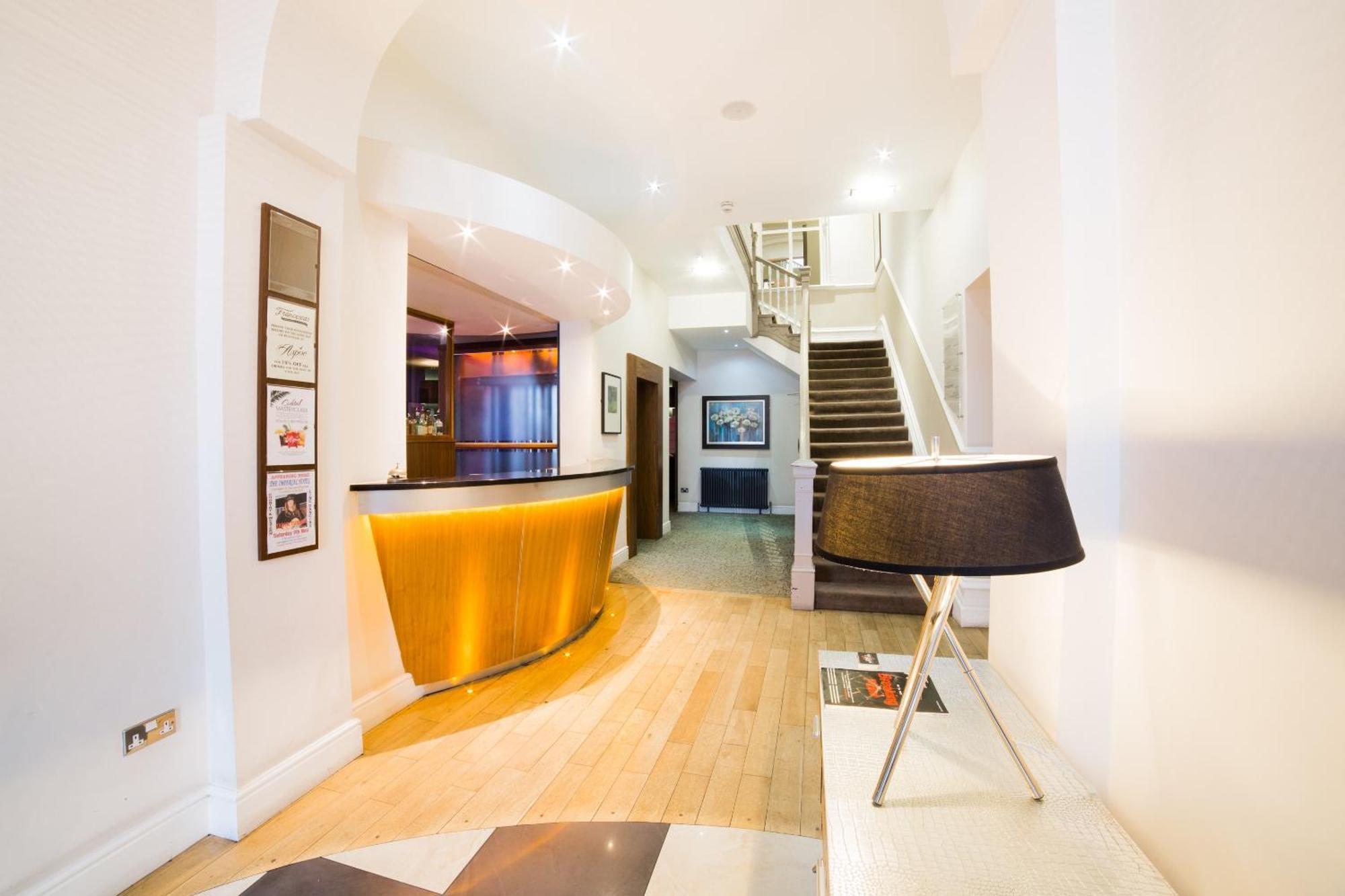 Oyo Imperial Hotel Barrow-in-Furness Ngoại thất bức ảnh