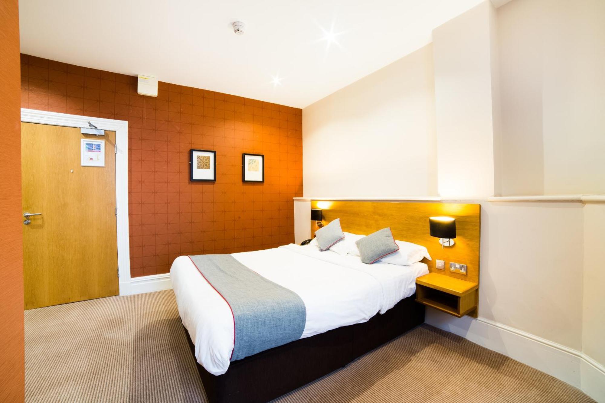 Oyo Imperial Hotel Barrow-in-Furness Ngoại thất bức ảnh